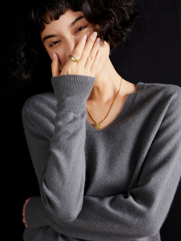 Maglione pullover con scollo a - Resin Vat recensione e prezzo