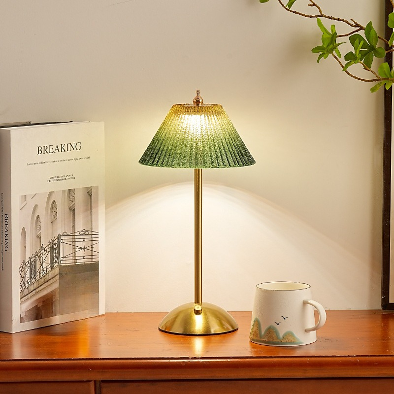 Lampada da Tavolo in Vetro Ver - Glass Bed recensione e prezzo