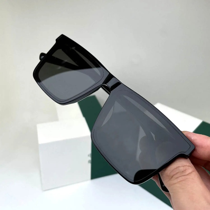 Nuovi Occhiali da Sole Neri da - Uv Resin recensione e prezzo